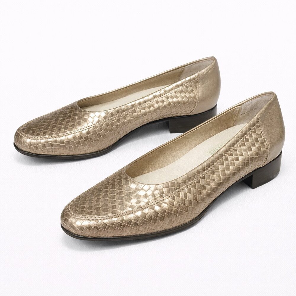 TROTTERS Lane Leather Woven Gold Flats Loafers 11M